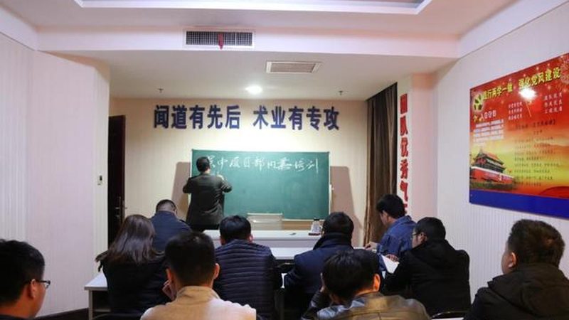 小自考与大自考：报考条件的差异解析