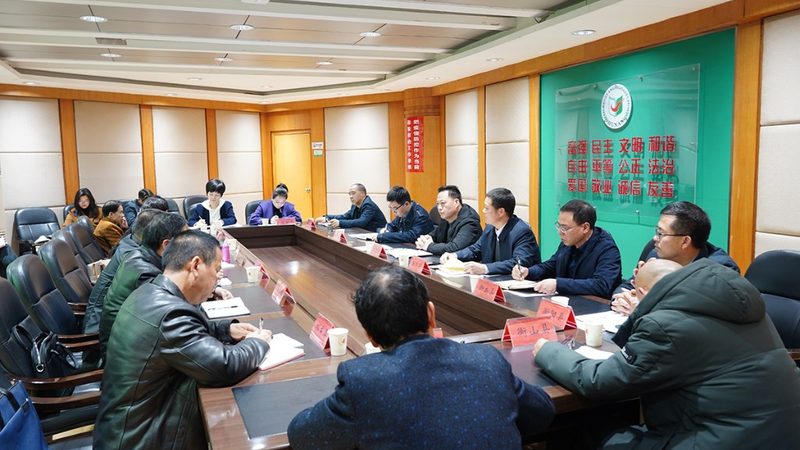 自考与成考：专业选择的差异解析